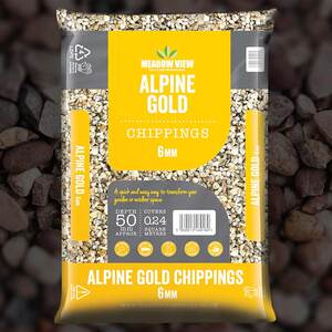 Alpine Gold Chippings 3-8mm - image 1