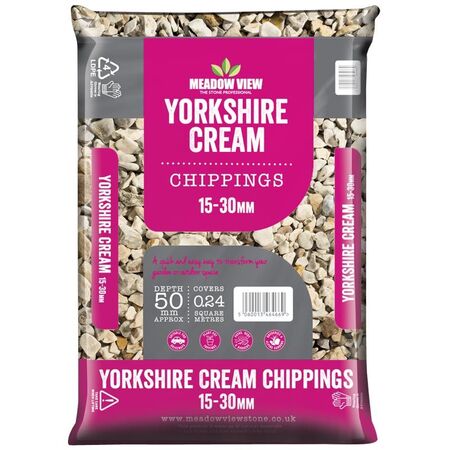 Yorkshire Cream Chippings 15-30mm - image 1